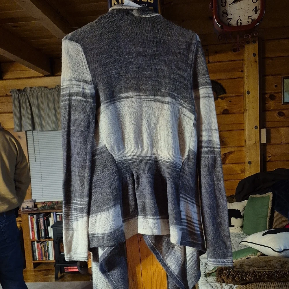 Tommy Bahama Gray and White Open Front Cardigan - Picture 5 of 8